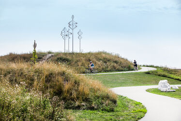Enlarge image: Biking Trail