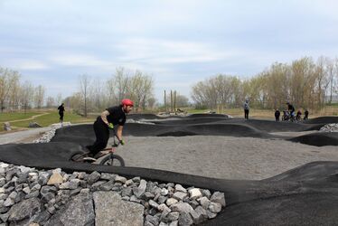 Enlarge image: Pump Track 1
